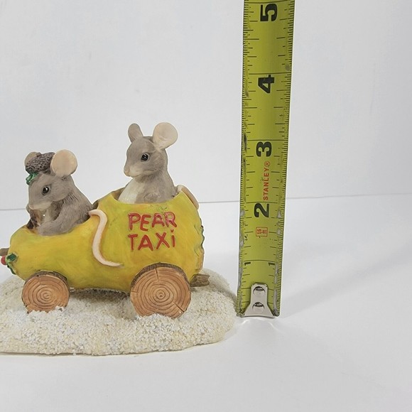 Silvestri Charming Tails Dean Griff Pear Taxi Figurine #87565 - Picture 7 of 9